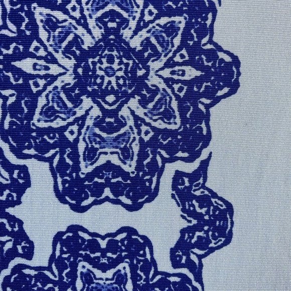 Womans design dress/top, size M/L - Picture 5 of 6